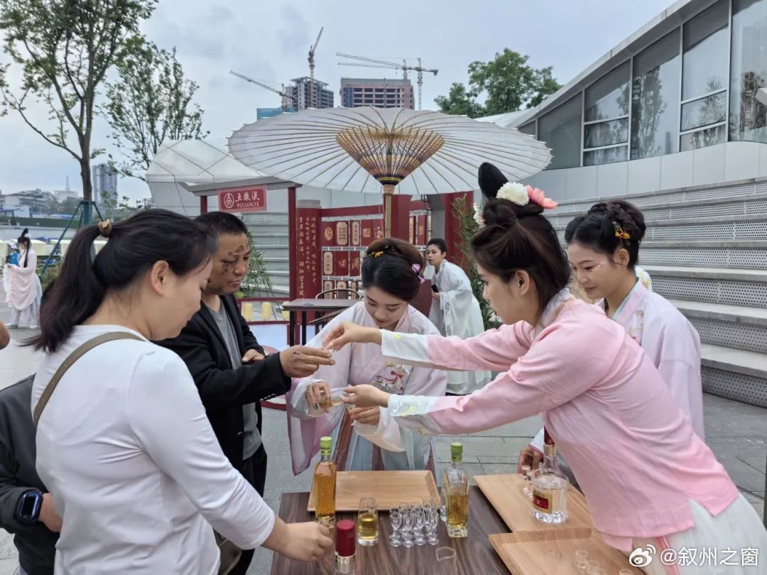  今日热点“欢乐情怀到底可以开挂吗”确实有挂
