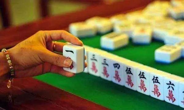 安装程序教程！微信打哈儿麻将输赢规律(软件只赢不输)