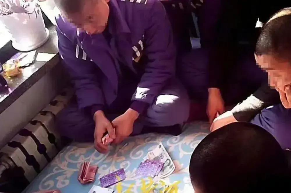 给大家爆料一下微信炸金花有没有挂-哔哩哔哩 