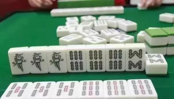 厉害了！无为好运麻将确实有挂的(为什么老是输呢)