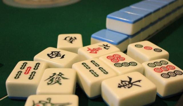 我来教教大家“雀神麻将可以看到别人牌!其实确实有挂