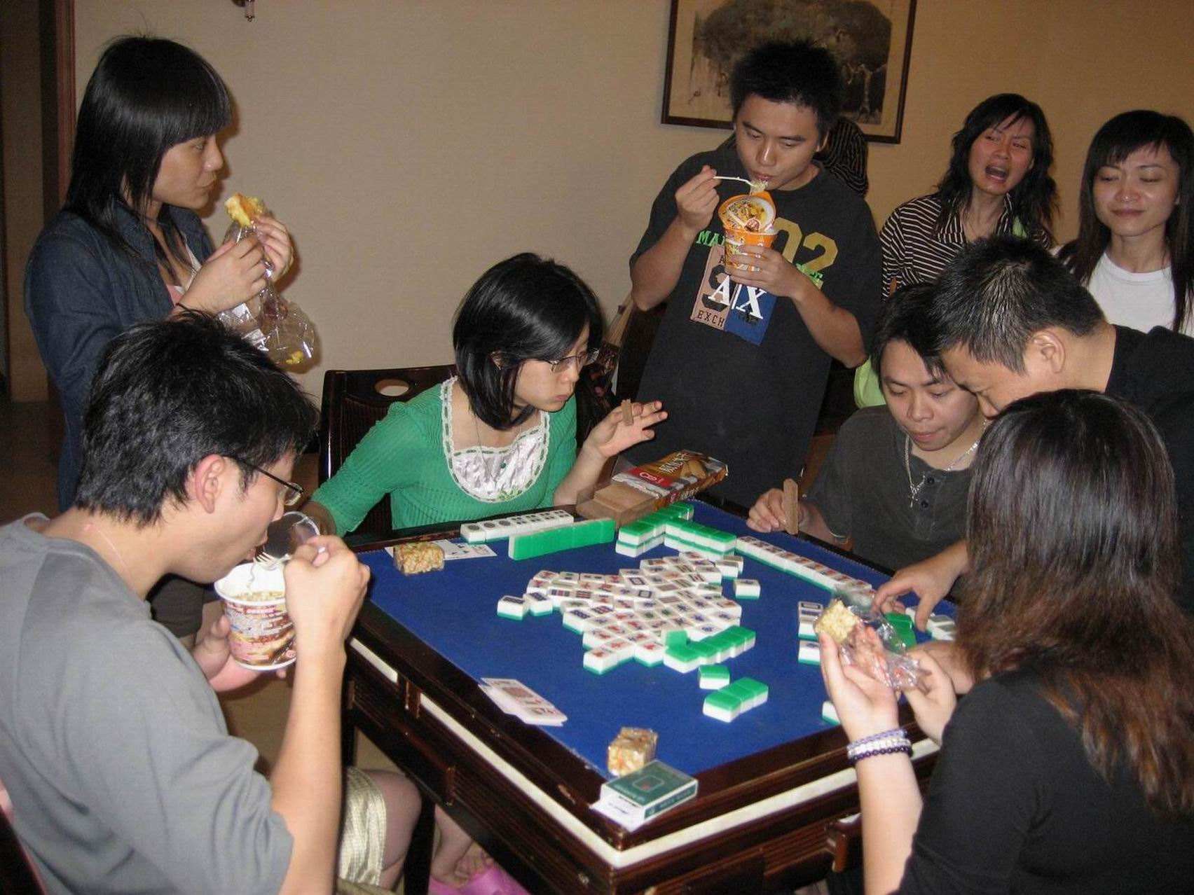 我来教教大家“胡乐打麻将为什么一直输 -哔哩哔哩 