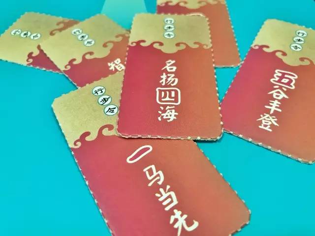 飞炫扑克挂耳朵的怎么挂（飞扑克手法教程）