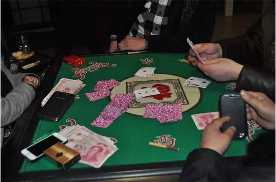 教程辅助“普通扑克牌扎金花洗牌三大口诀《新浪科技 讲解窍门》