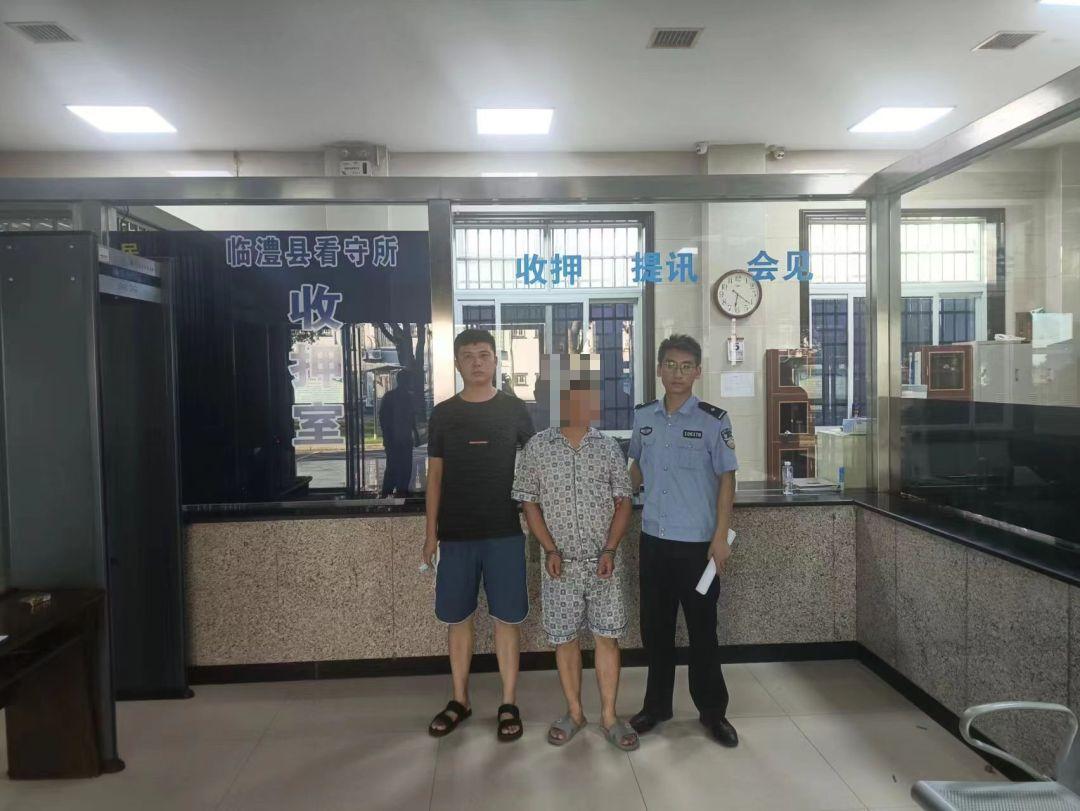 优选推荐“棋牌室麻将机作弊器价格多少 _《爱问知识人 使用说明》