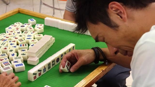 新教你‘‘打牌筒子最先进的仪器设备_《爱问知识人 使用说明》