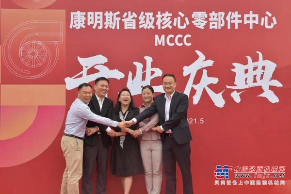 玩家必备攻略“扑克牌玩五张牌出老千仪器—详细解说+新浪科技