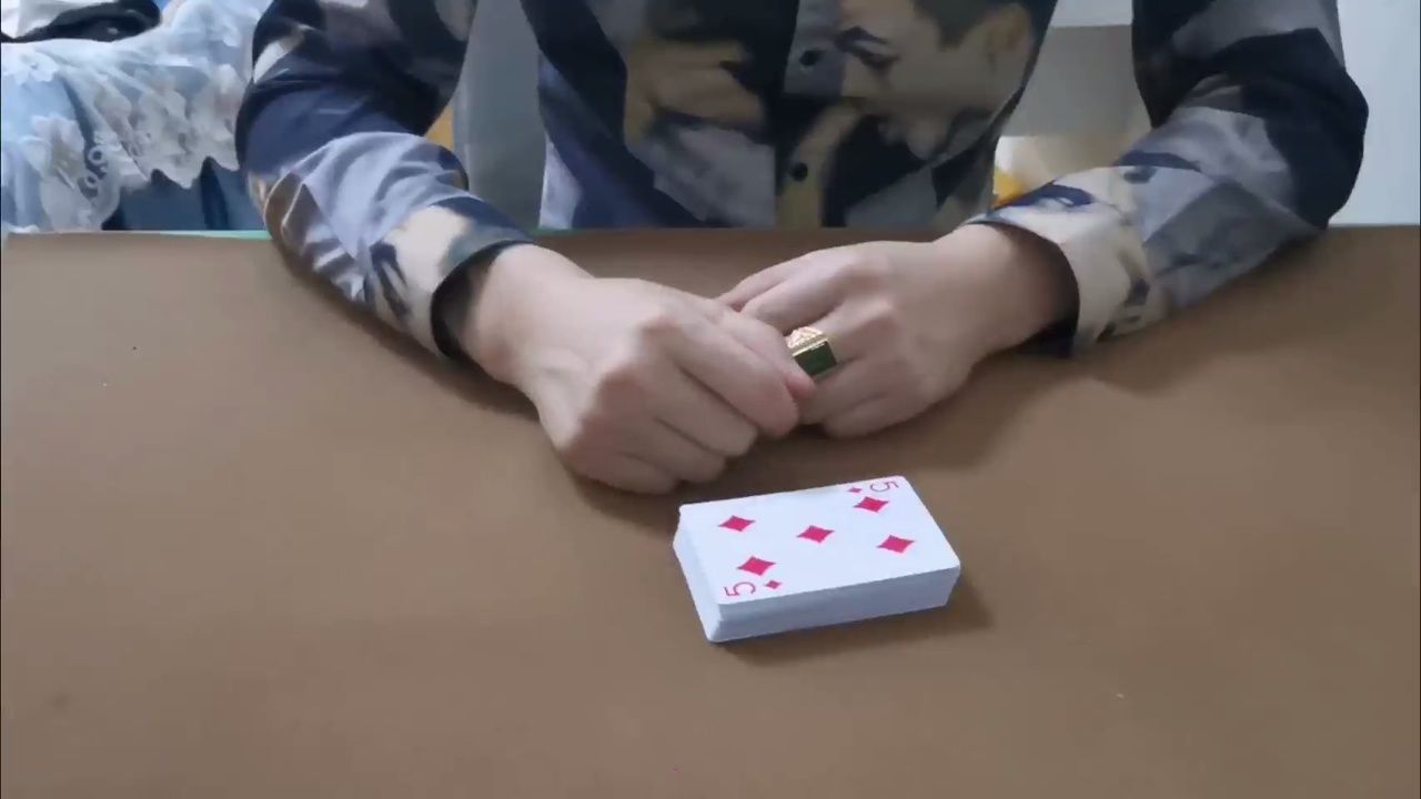 实测分享“普通扑克牌三公大吃小技巧怎么简单作弊_《爱问知识人 使用说明》