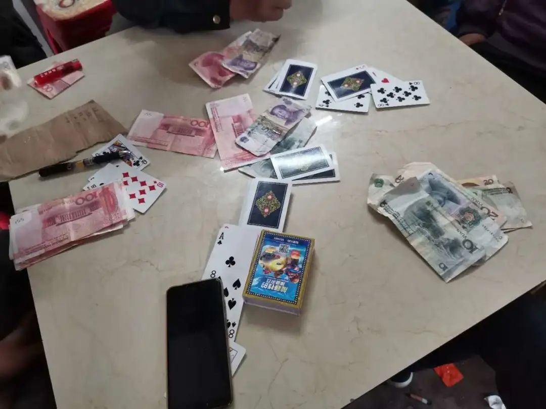 厉害了!扑克牌打三公作假设备多少钱《新浪科技 讲解窍门》