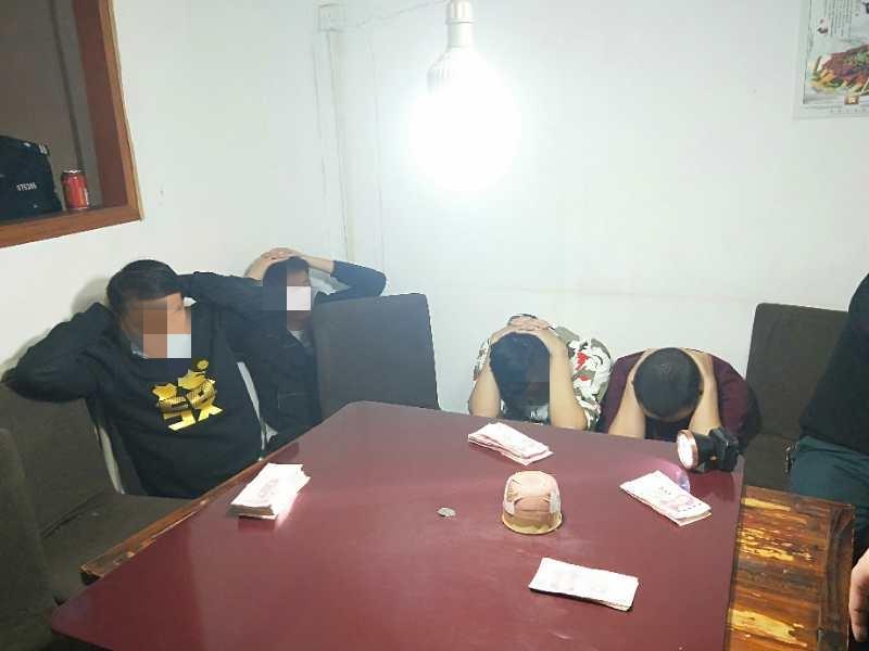 一分钟教你“怎么看普通杯碗里面硬币单双《新浪科技 讲解窍门》