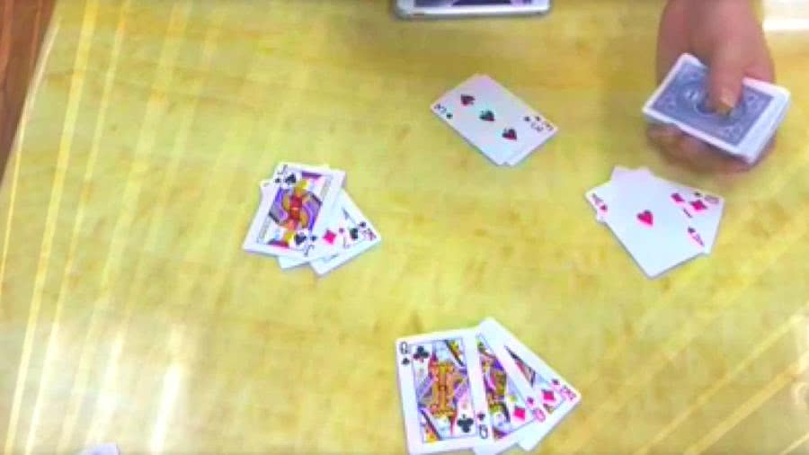 实测分享“普通扑克牌三公洗牌技巧大揭秘—详细解说+新浪科技