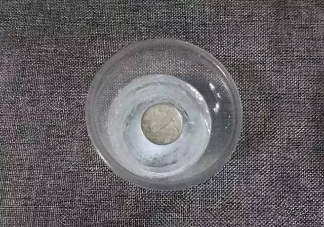 火爆全网!普通杯碗里硬币怎么看穿哪面图案_《爱问知识人 使用说明》