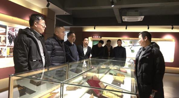 微乐辽宁麻将专用神器(揭秘手机上自建房怎么赢)